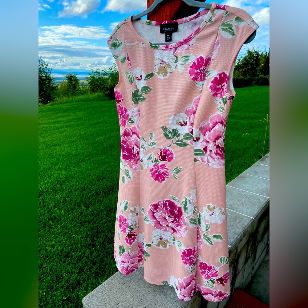 Ronni Nicole Petite Floral Cap Sleeve Dress